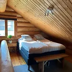 River's Whisper Chalet *