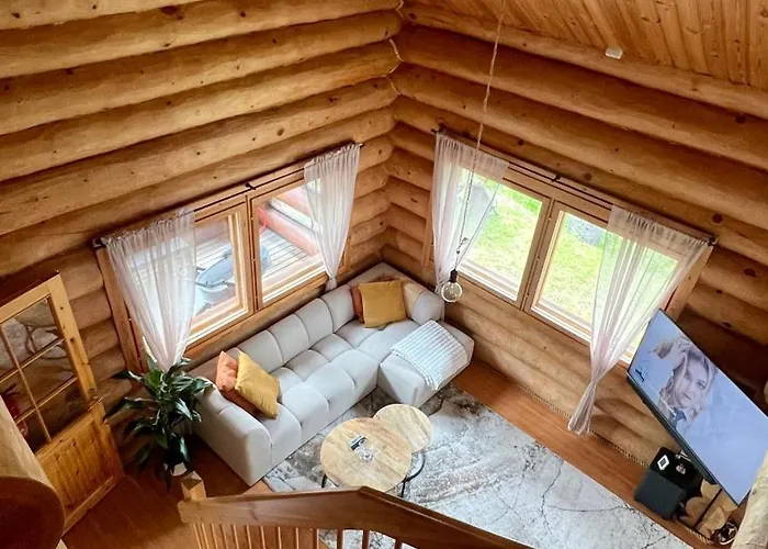River's Whisper Chalet Rovaniemi